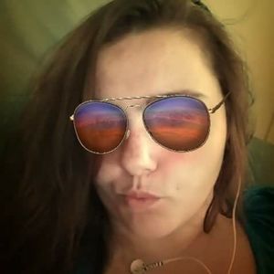 Meet your Posher, Marissa